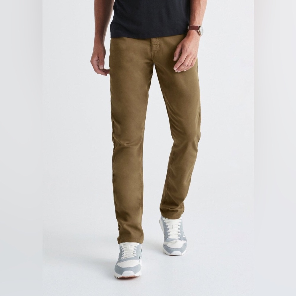 DUER Men’s Sweat Relaxed Taper — Tobacco
